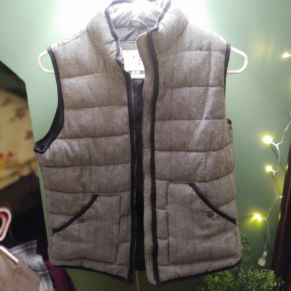 Medium Vest